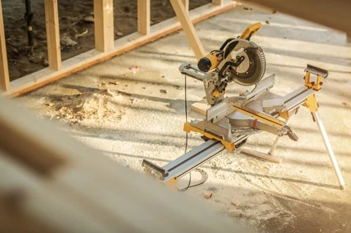Framing Carpentry / Carpintería de Estructura